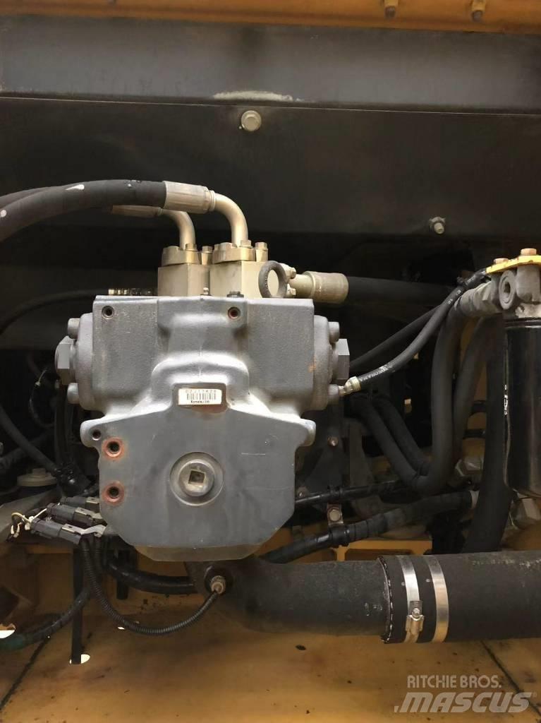 Komatsu 200-7 Excavadoras de cadenas