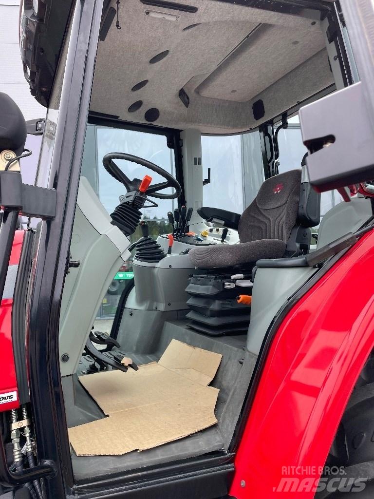 Massey Ferguson 5445 Tractores