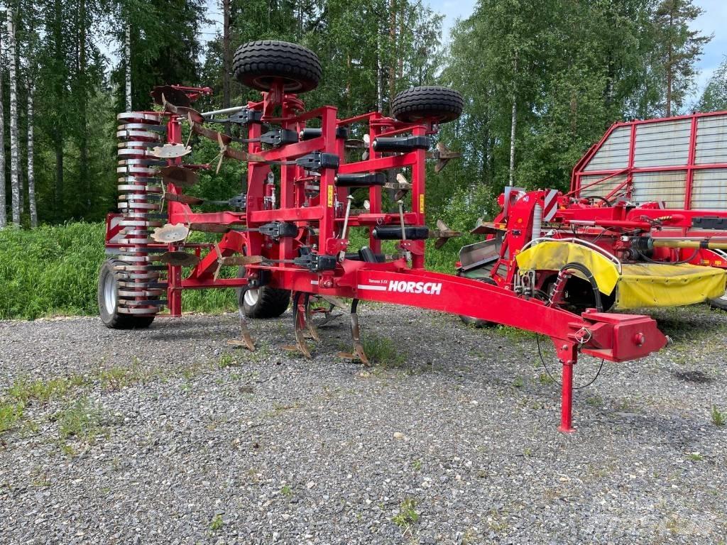 Horsch Terrano 5 FX Cultivadores