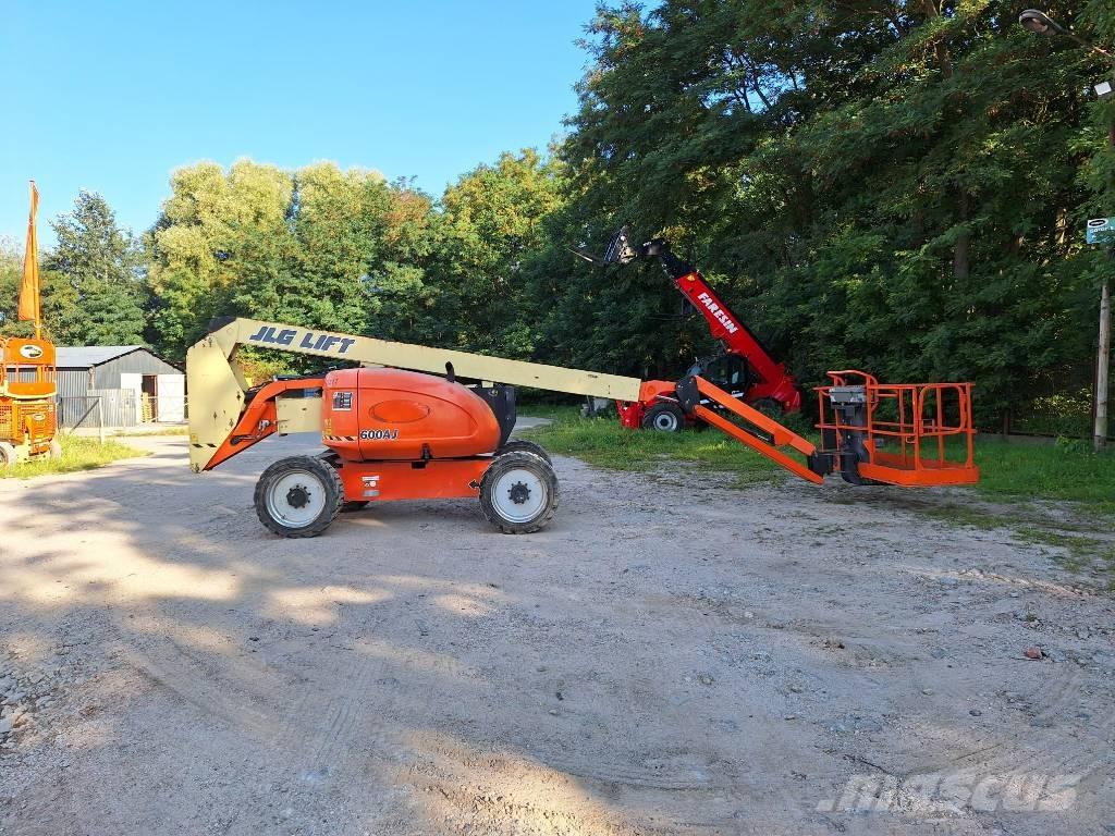 JLG 600AJ Plataforma de trabajo articulada