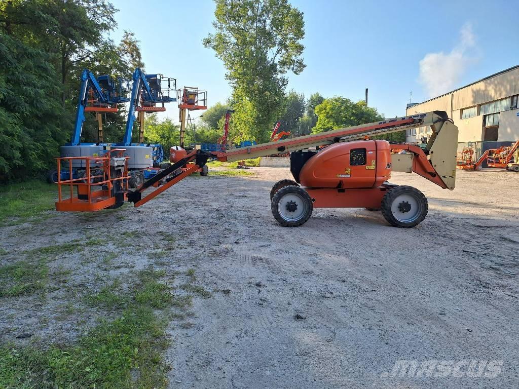 JLG 600AJ Plataforma de trabajo articulada