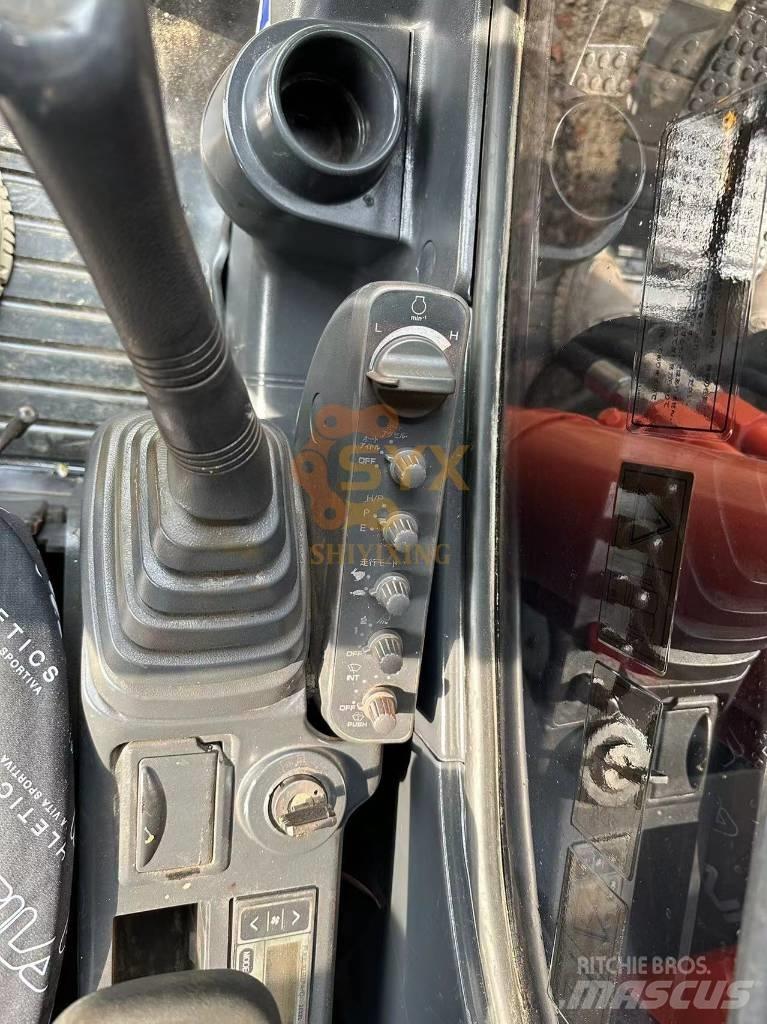 Hitachi EX 200 Excavadoras de cadenas