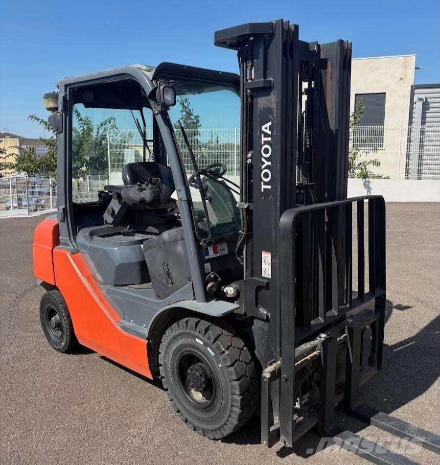 Toyota 02-8 FDF 25 Carretillas diesel