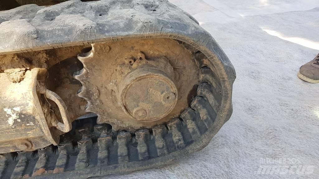 Komatsu PC24MR-5 Mini excavadoras < 7t