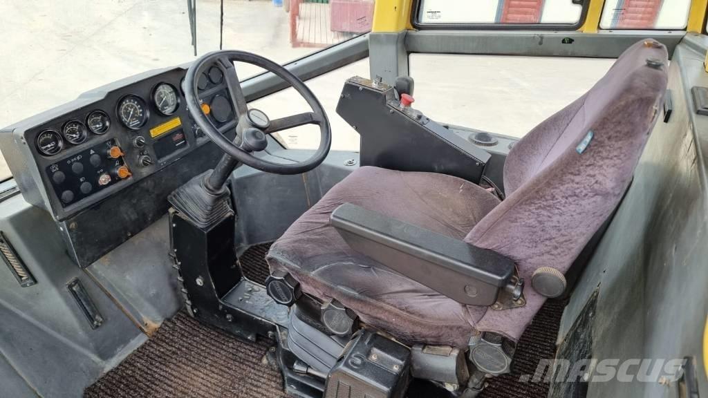 Dynapac CA 302 D Rodillos de un solo tambor