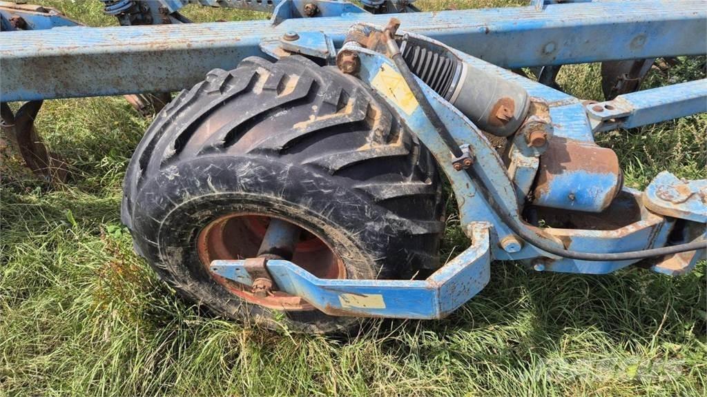 Lemken Diamant Arados fijos suspendidos