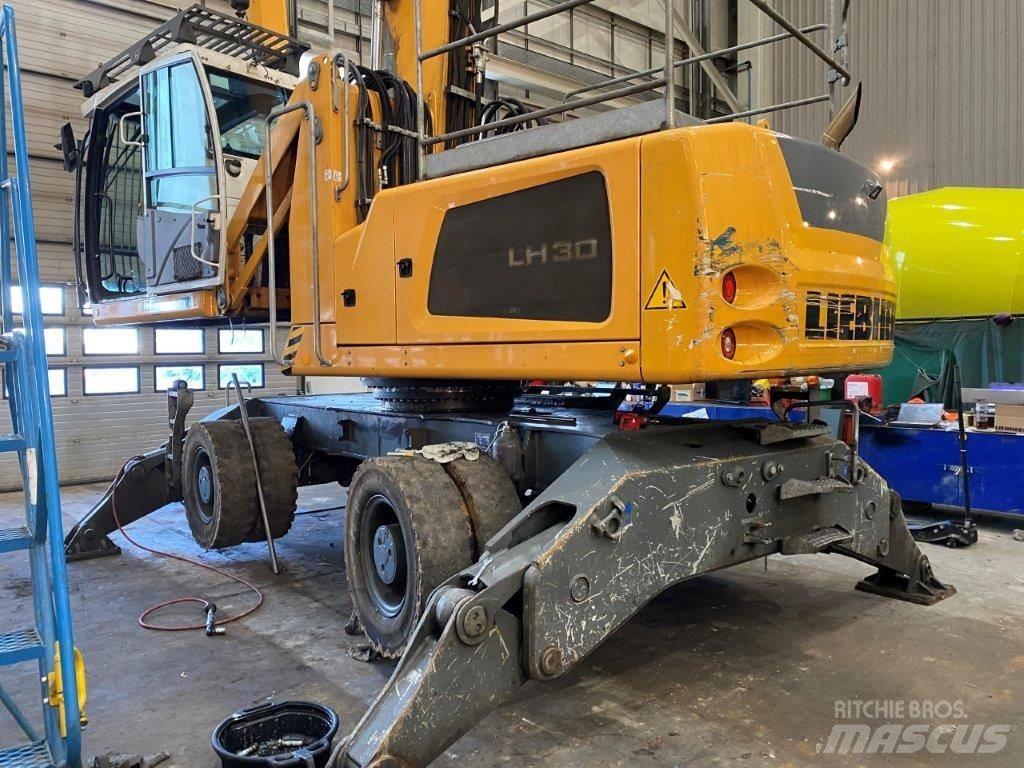 Liebherr LH 30 M Excavadoras de manutención