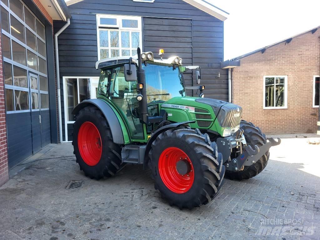 Fendt 211 Vario TMS Tractores