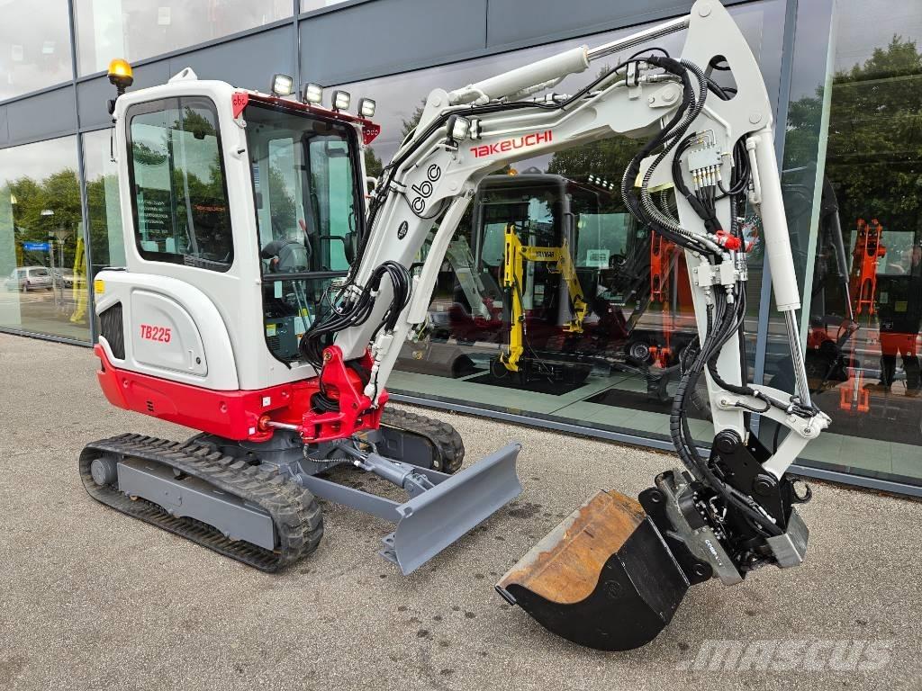 Takeuchi TB 225 Mini excavadoras < 7t