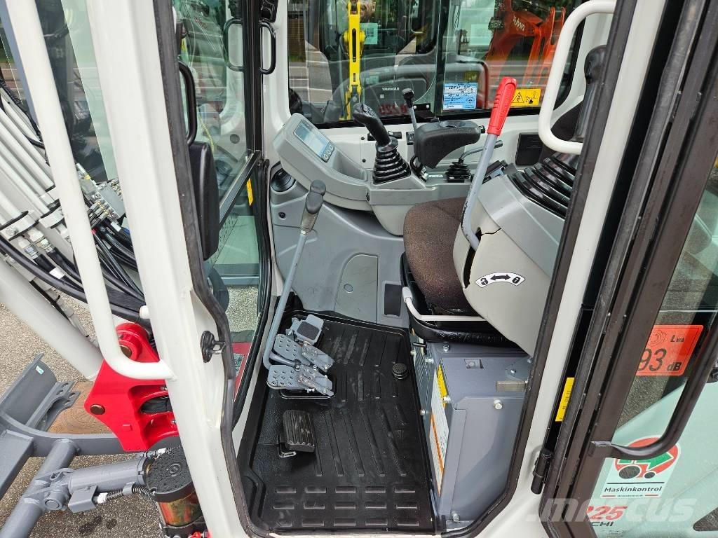 Takeuchi TB 225 Mini excavadoras < 7t
