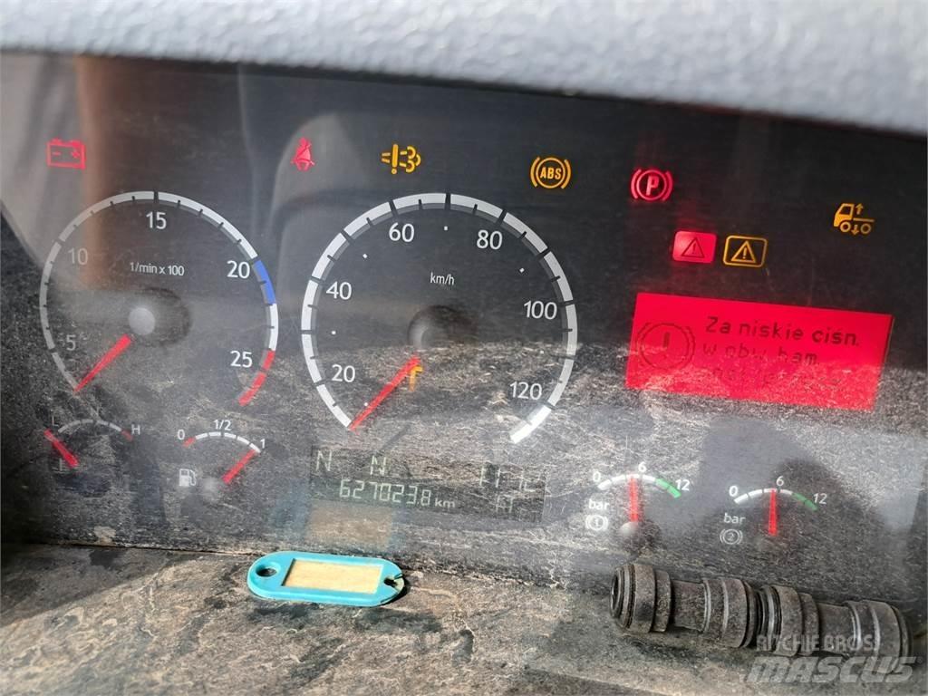 Scania P310 + HR Camiones plataforma
