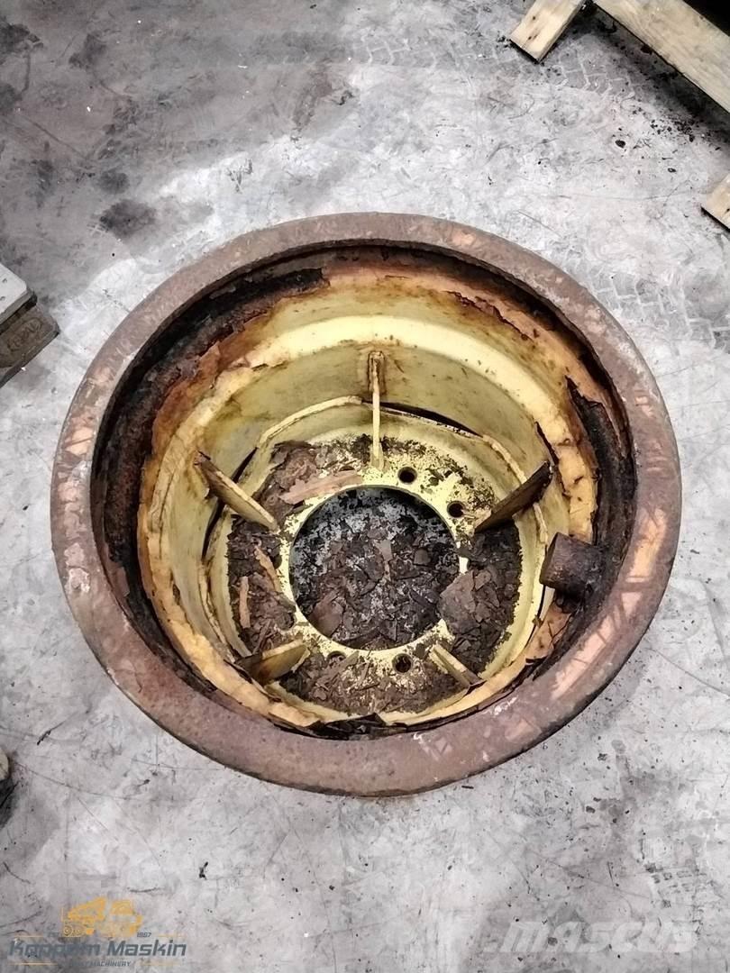 Ösa 250 20x26,5 Neumáticos, ruedas y llantas