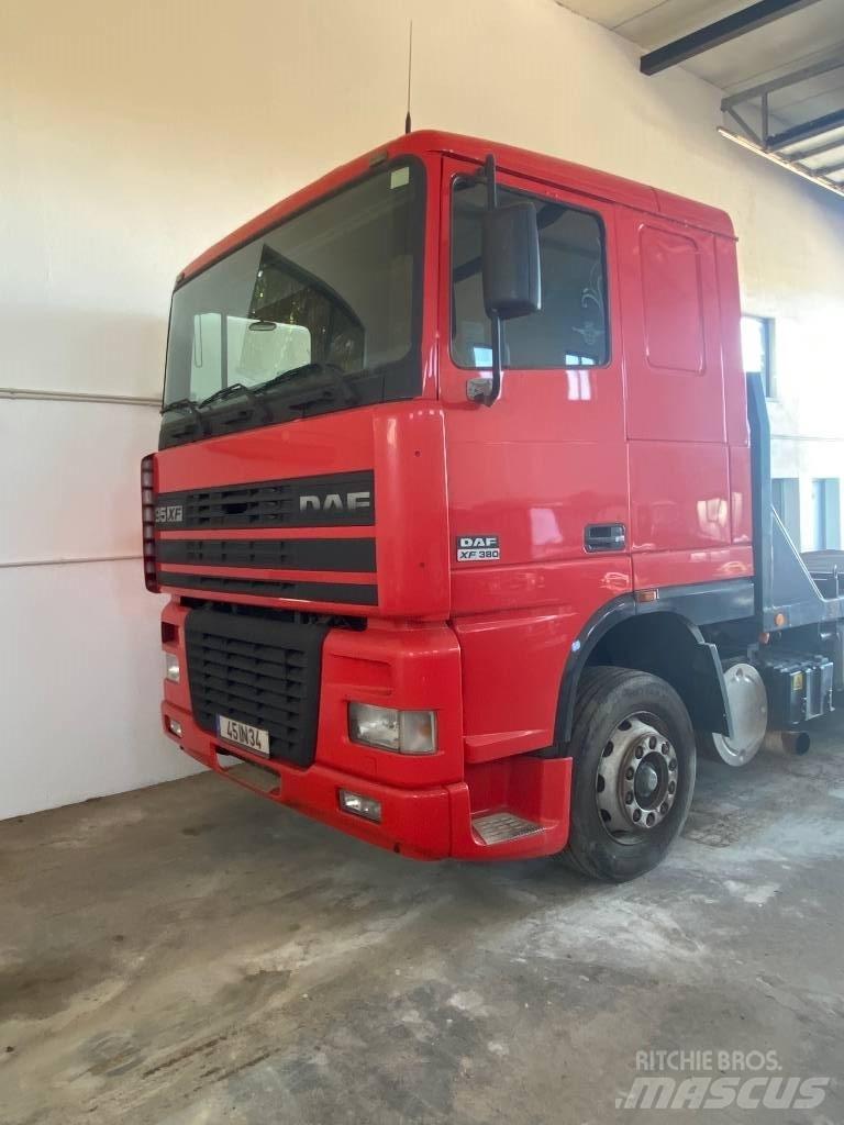 DAF XF 95.380 Camiones plataforma