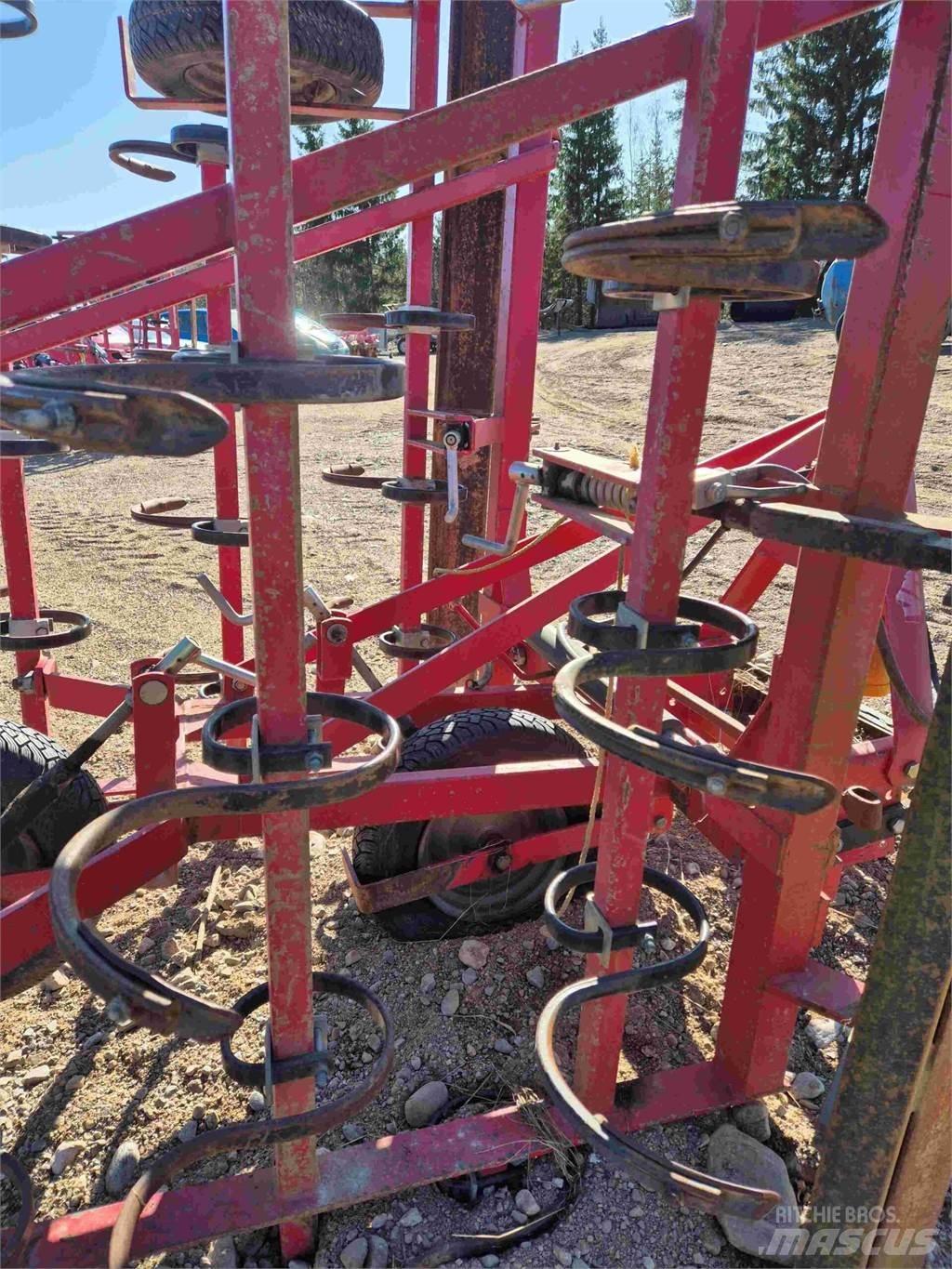 VM 450 S-piikkiäes Gradas