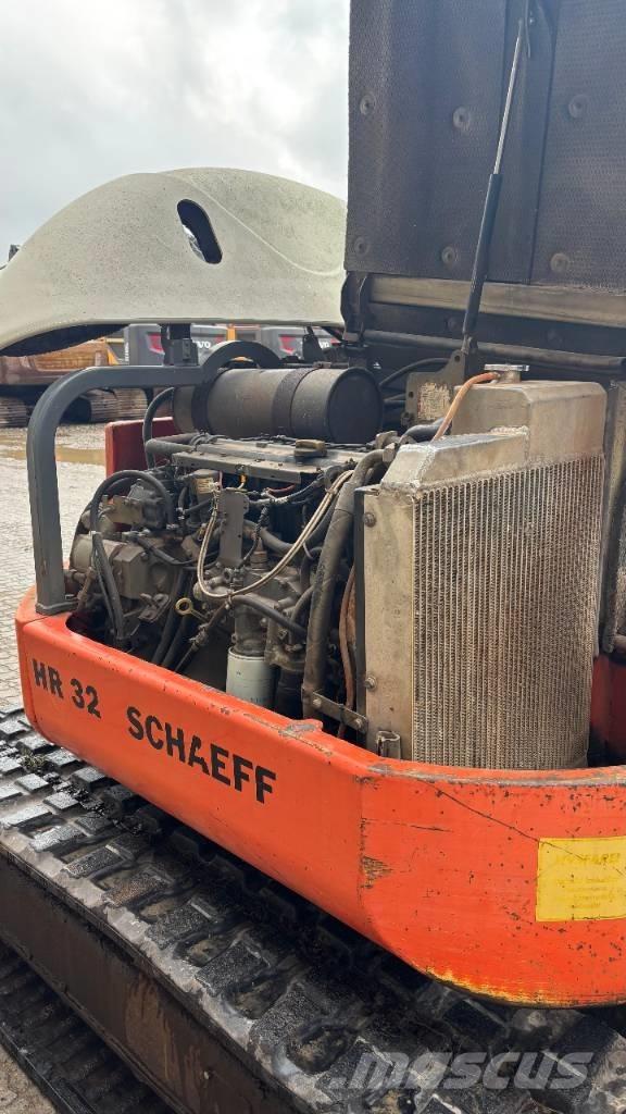 Schaeff HR 32 Excavadoras 7t - 12t