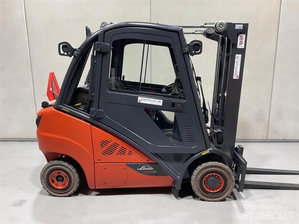 Linde H25T-02 Carretillas LPG