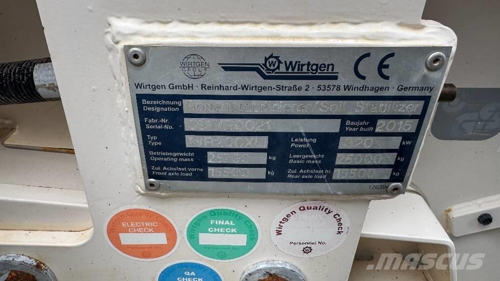 Wirtgen WR200i Equipos para la estabilización de suelos y reciclaje de asfalto