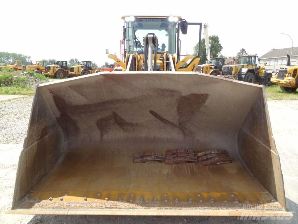 Volvo L 120 H Cargadoras sobre ruedas