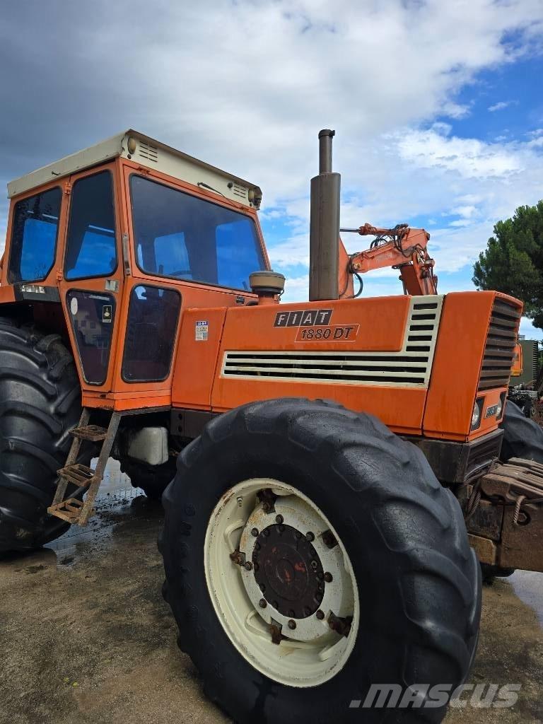 Fiatagri 1880 DT Tractores