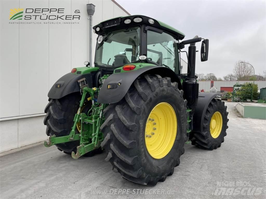 John Deere 6215R Tractores