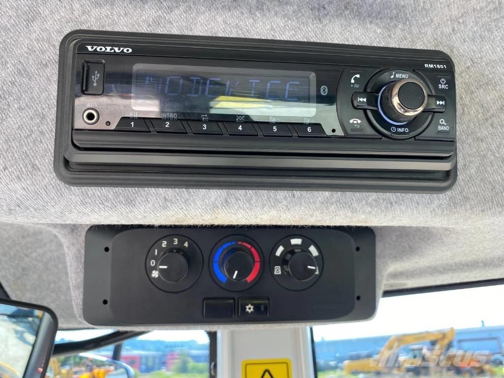 Volvo SD135B Rodillos de un solo tambor