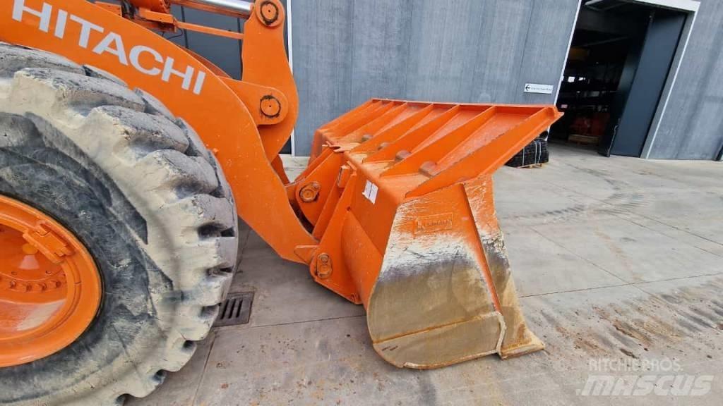 Hitachi ZW 310-6 Cargadoras sobre ruedas