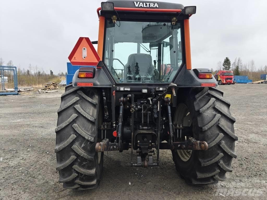 Valtra A95 Tractores