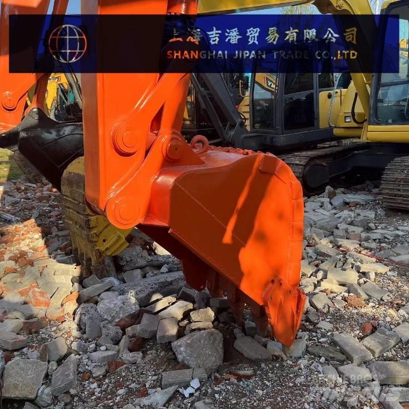 Hitachi ZX 135 Excavadoras de cadenas
