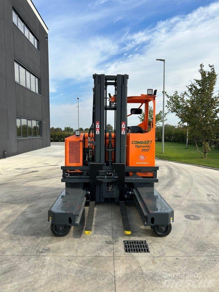 Combilift MR4 4 vías o cuatro caminos