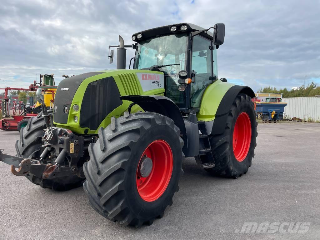 CLAAS Axion 850 Tractores