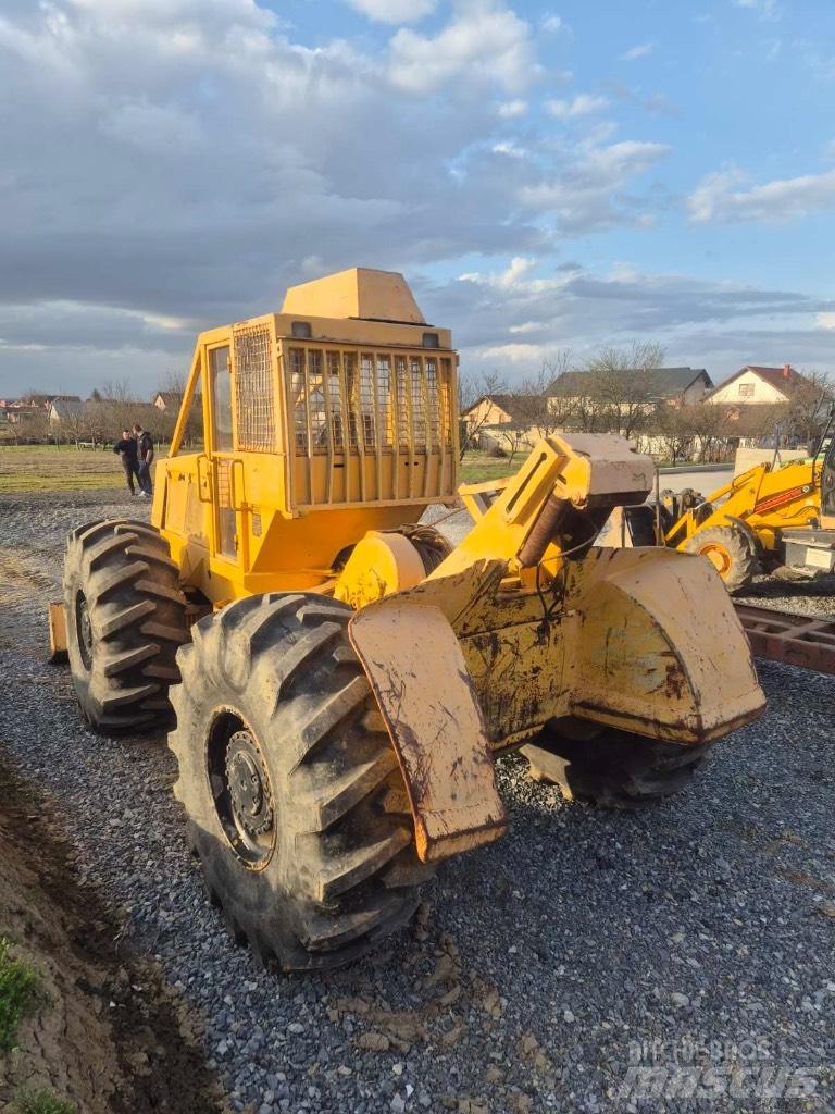 John Deere 667d Tractor forestal
