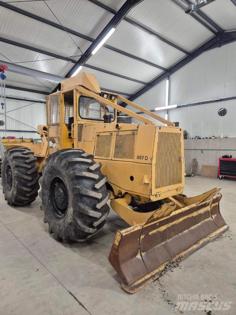 John Deere 667d Tractor forestal