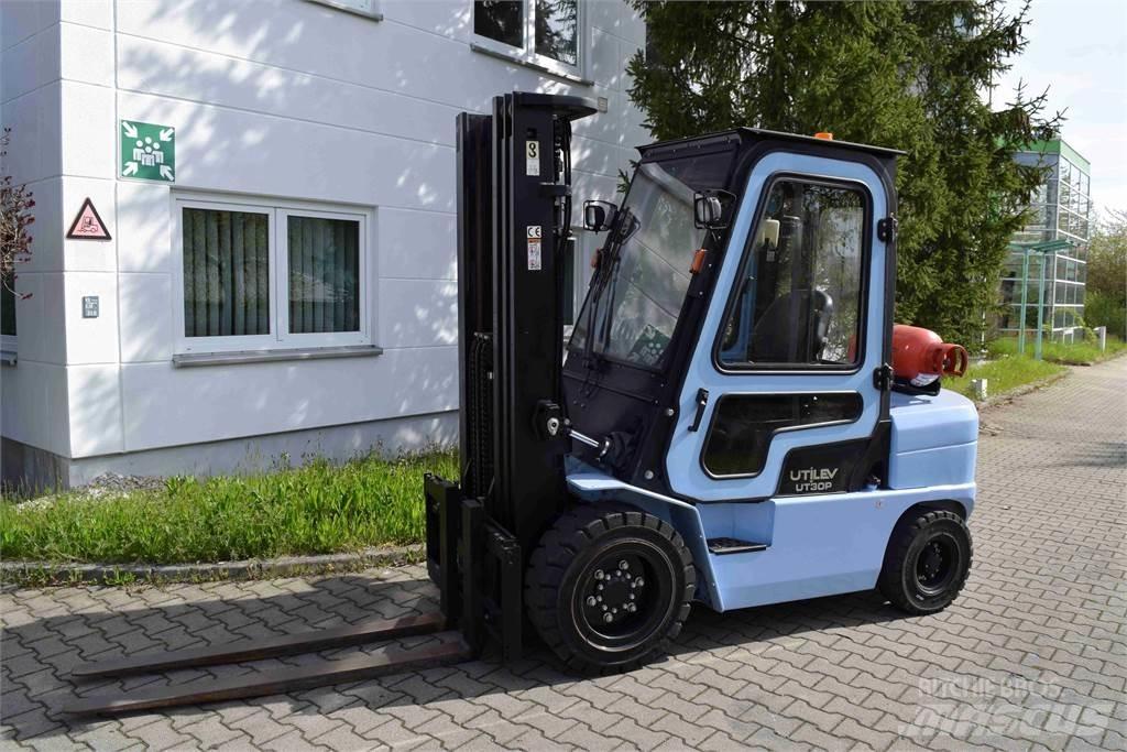 Utilev UT 30 Carretillas LPG