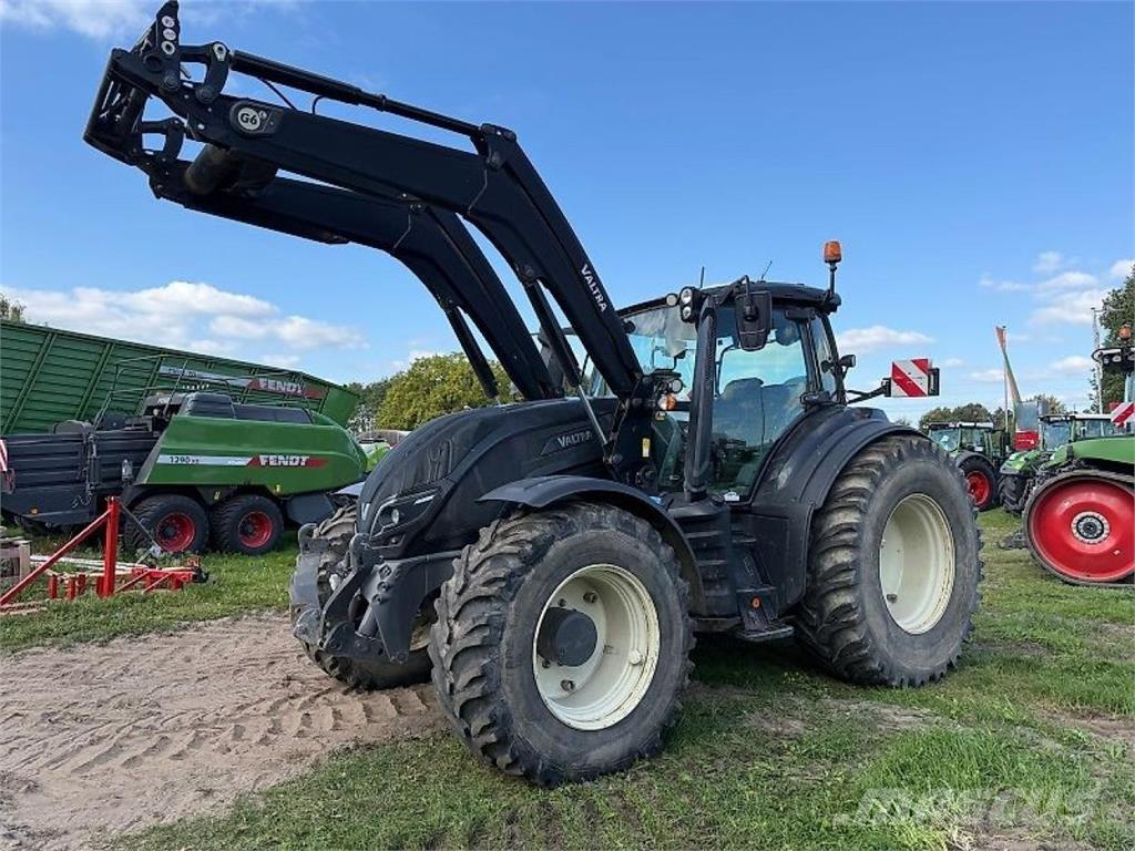 Valtra T 254 Versu Tractores
