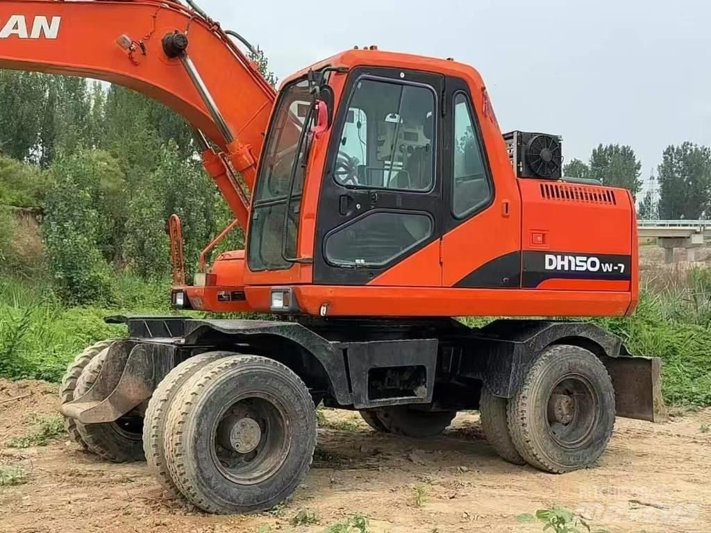 Doosan 150 W-7 Excavadoras de ruedas