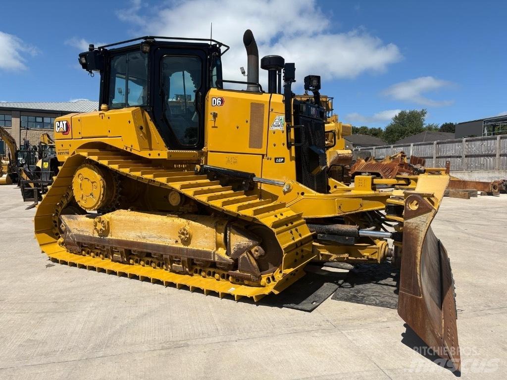 CAT D 6 LGP Buldozer sobre oruga