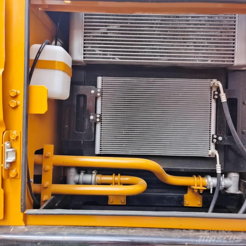 Sany SY 235 C Excavadoras de cadenas