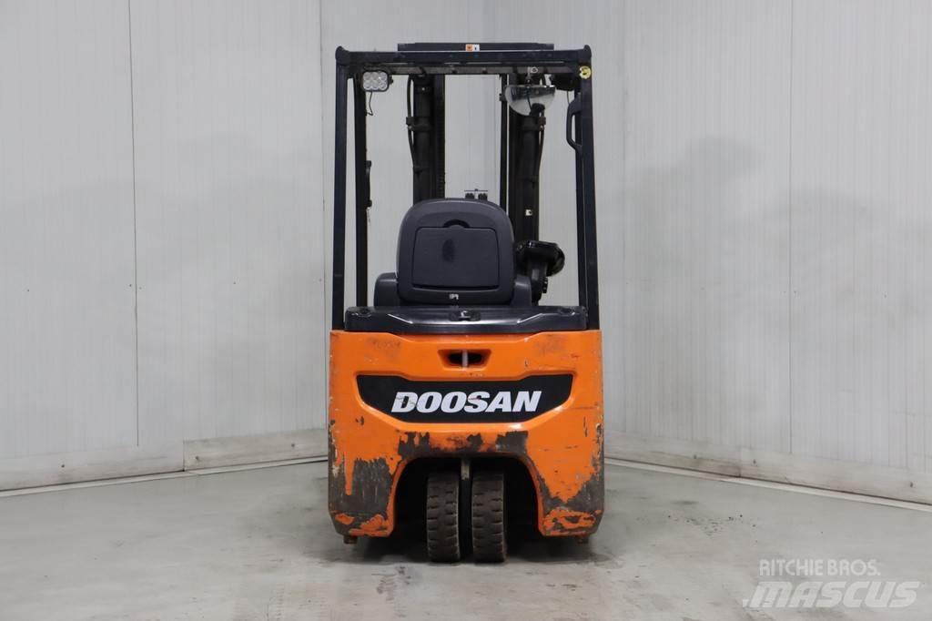 Doosan B15T-7 Carretillas de horquilla eléctrica