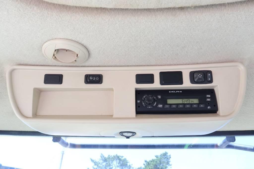 John Deere 7215 R Tractores