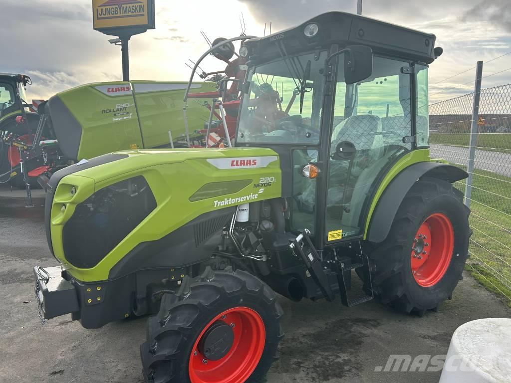 CLAAS Nexos 220 Tractores