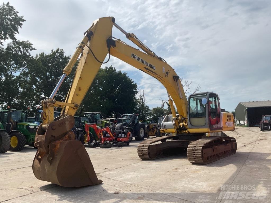New Holland E 305 Excavadoras de cadenas