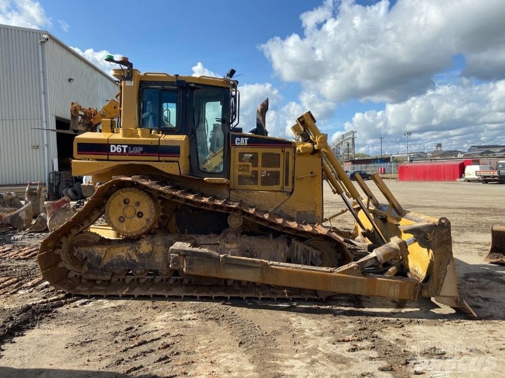 CAT D 6 T LGP Buldozer sobre oruga