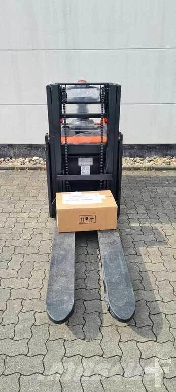 Toyota BT SPE200D Apiladores eléctricos