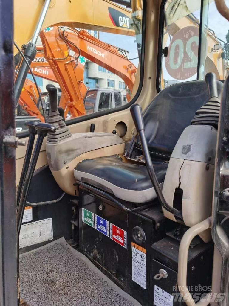 CAT 303 Mini excavadoras < 7t