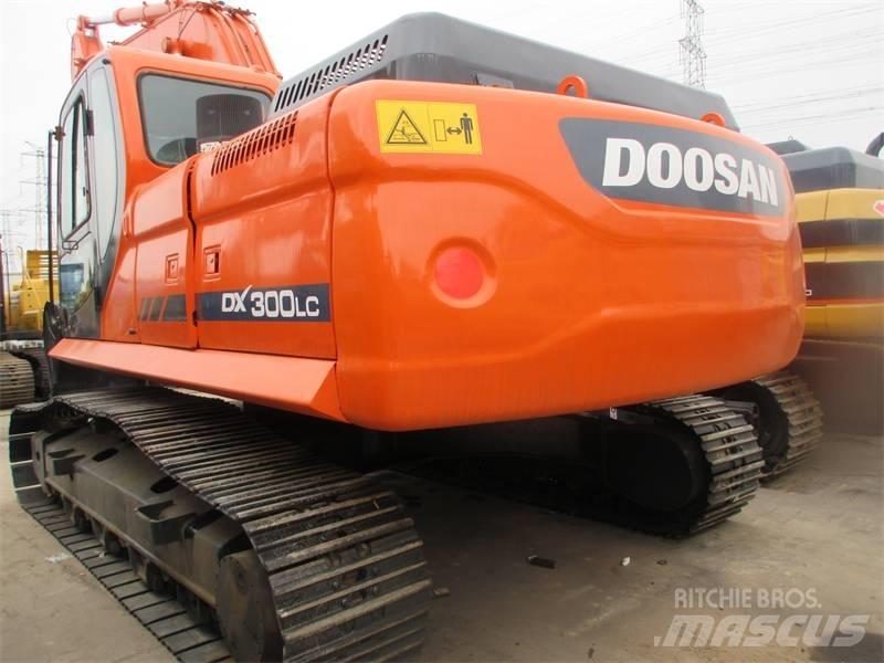 Doosan DX 300 Excavadoras de cadenas