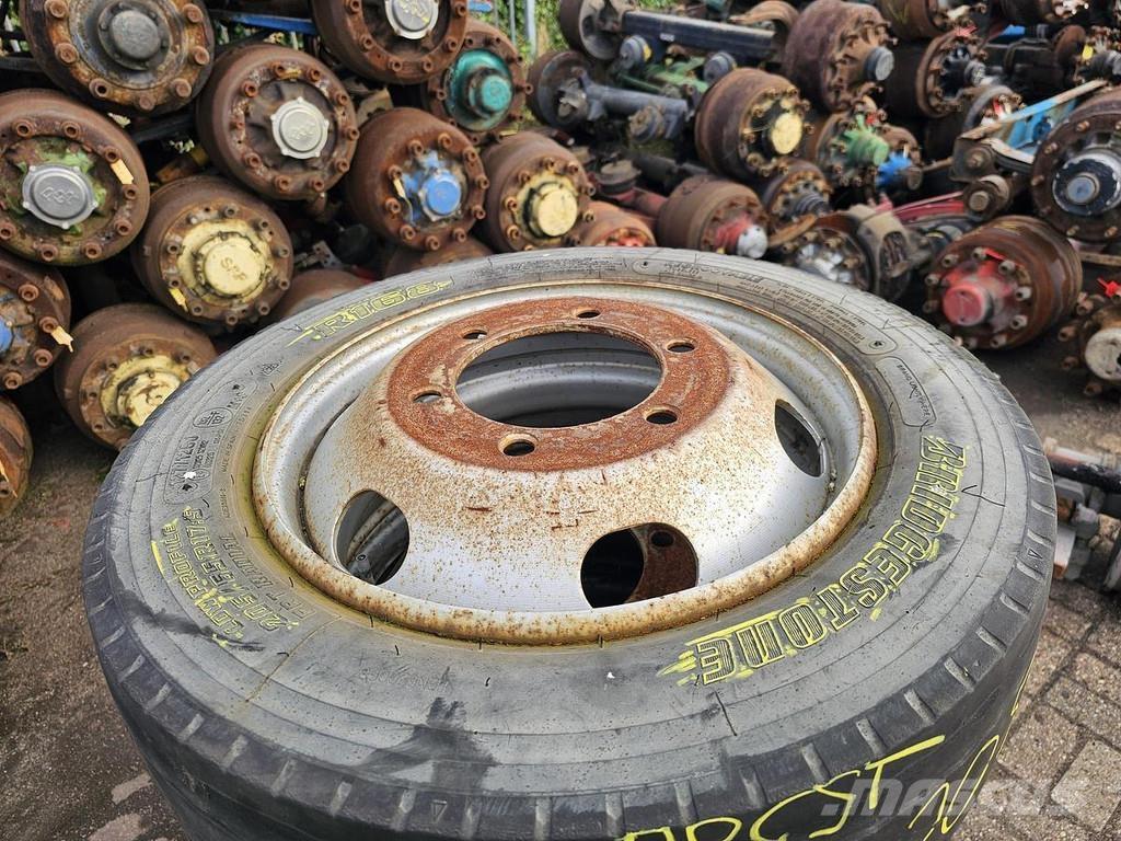 Bridgestone R 168 Camiones plataforma