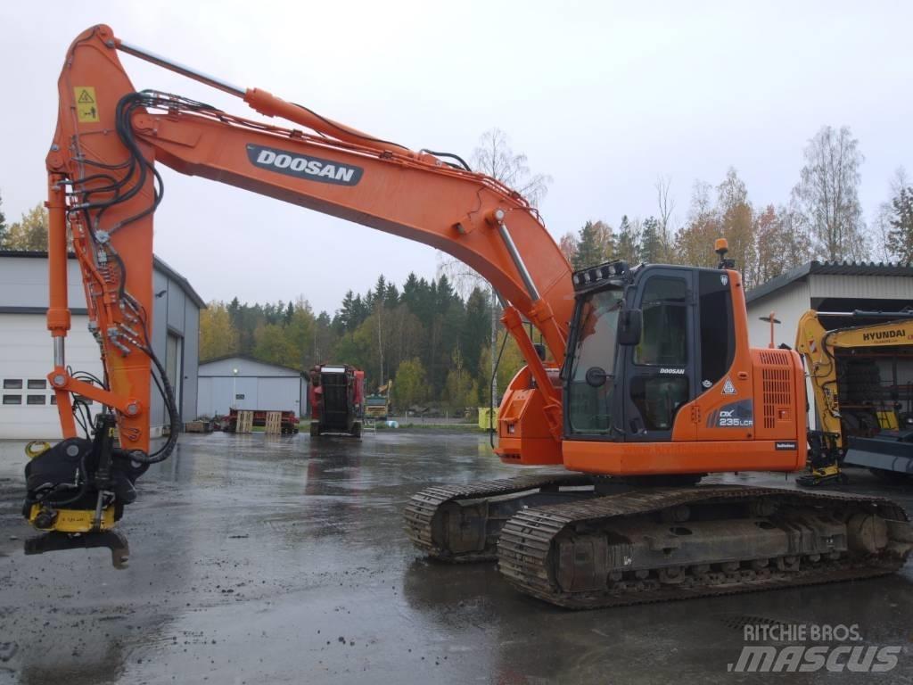 Doosan DX 235 LCR Excavadoras de cadenas