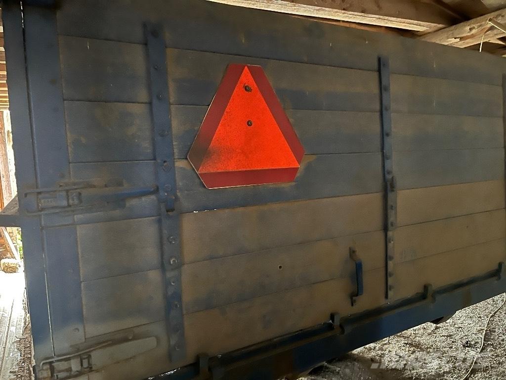 EOS Kippikärry 14m3 Remolque para grano