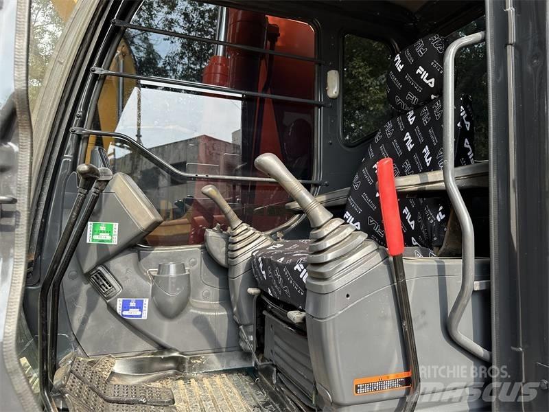 Hitachi 200 Excavadoras de ruedas
