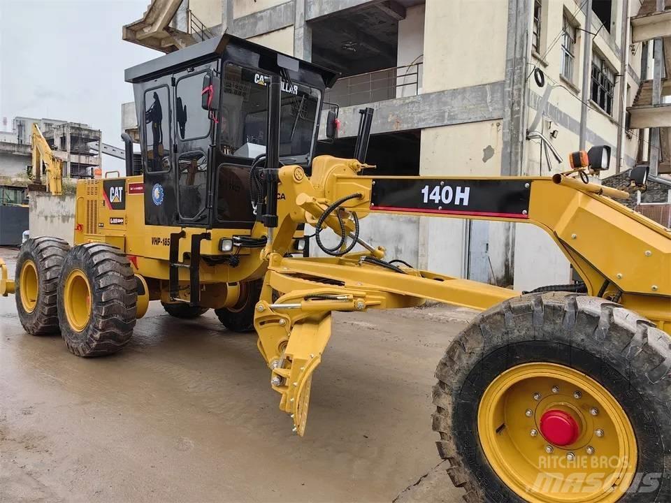 CAT 140H Motoniveladoras